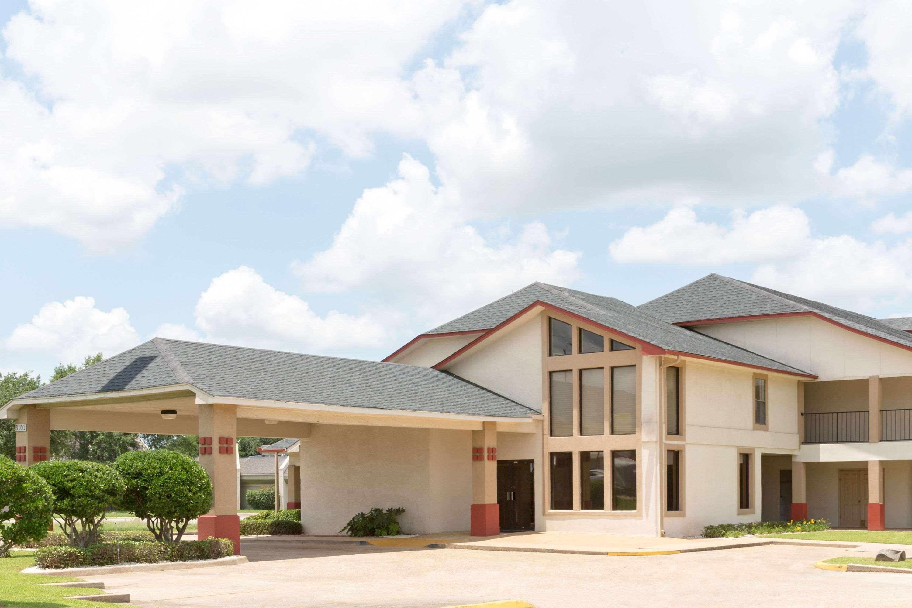 Super 8 By Wyndham Bossier City/Shreveport Area Exteriör bild