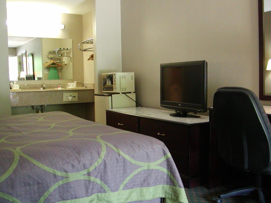 Super 8 By Wyndham Bossier City/Shreveport Area Exteriör bild